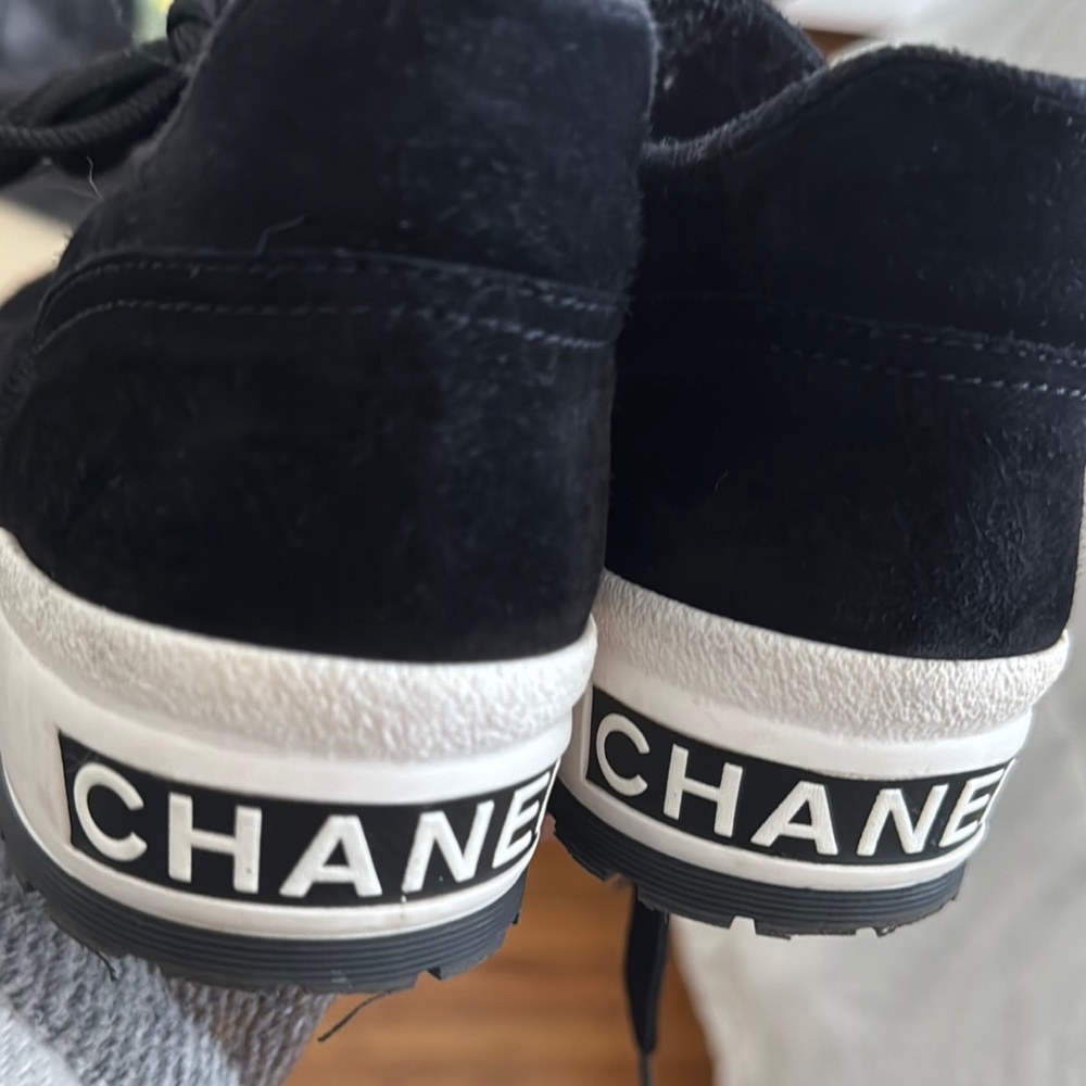 100% authentic CHANEL Black and White Sneakers